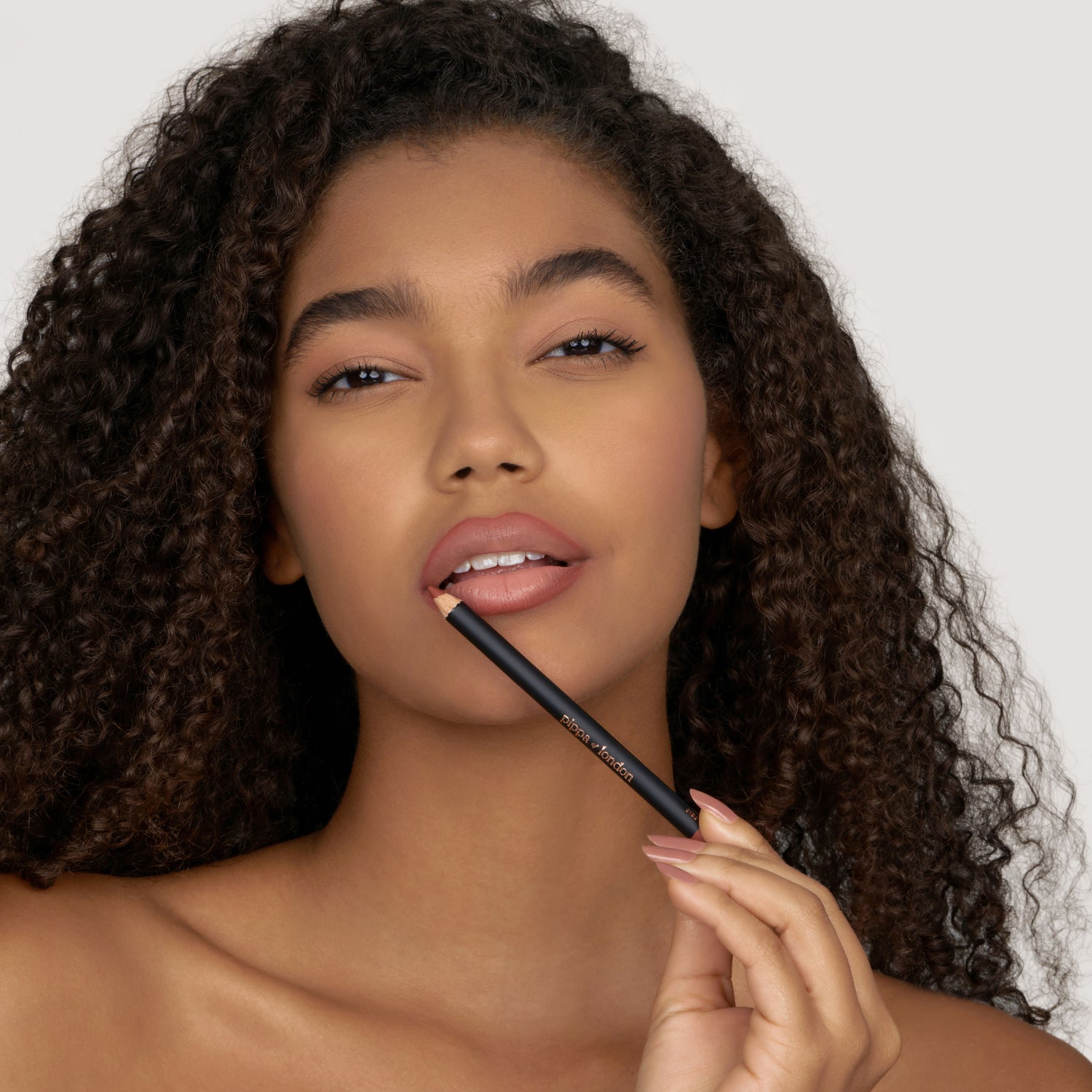 Defining Lip Liner 605 - Asteria