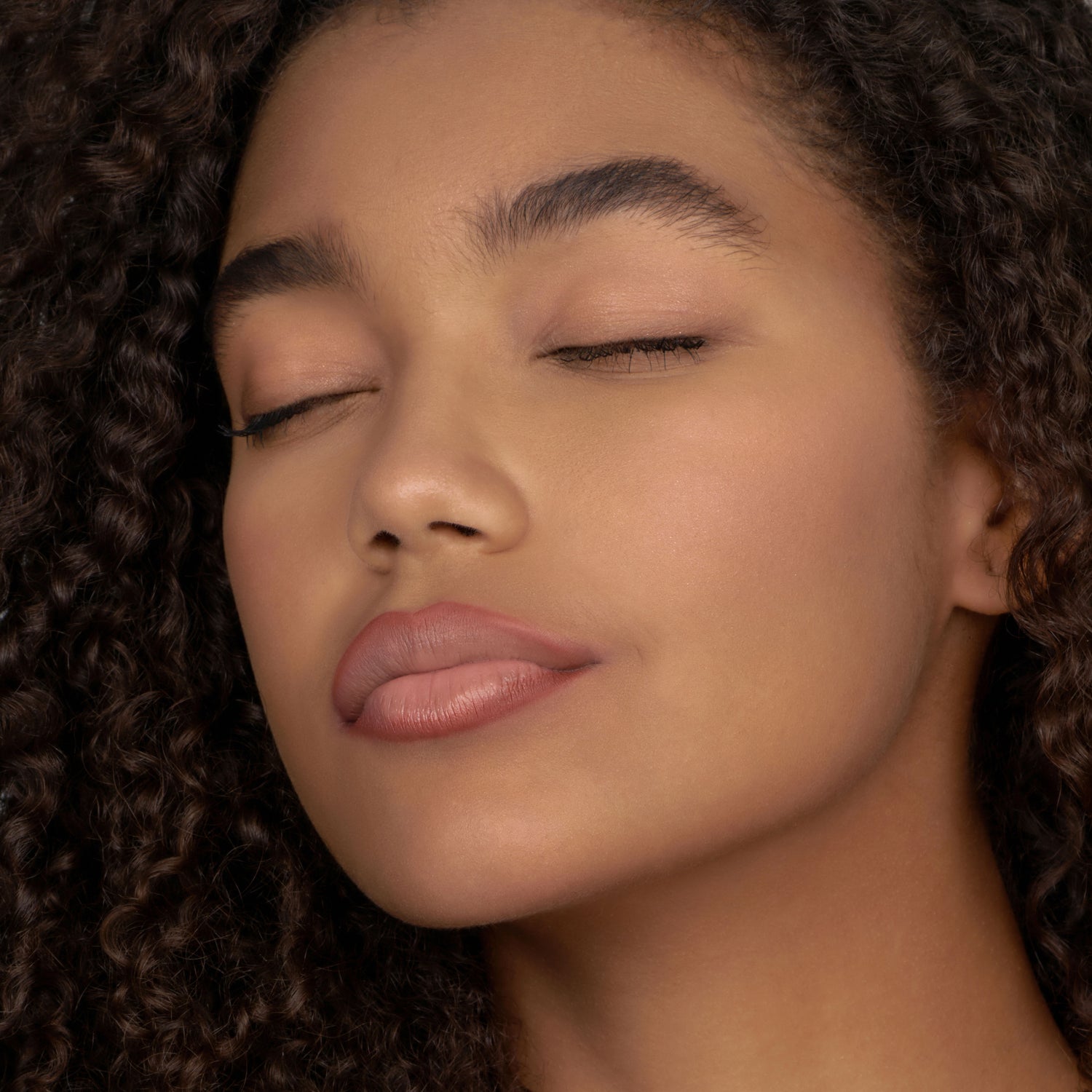 Defining Lip Liner 605 - Asteria