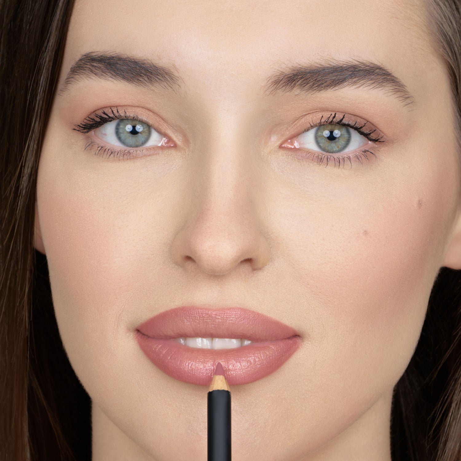 Defining Lip Liner 616 - Antinoe