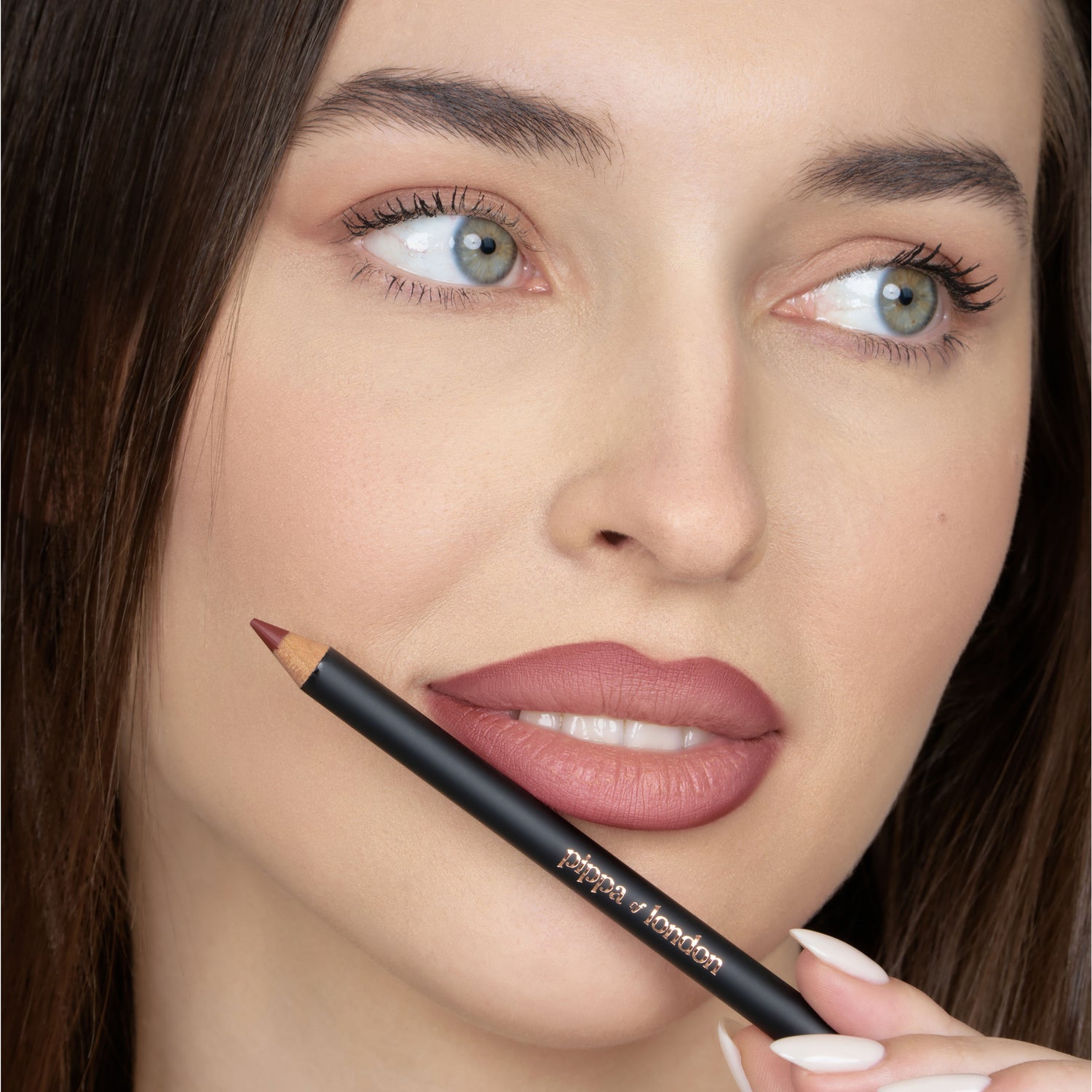 Defining Lip Liner 608 - Alexida