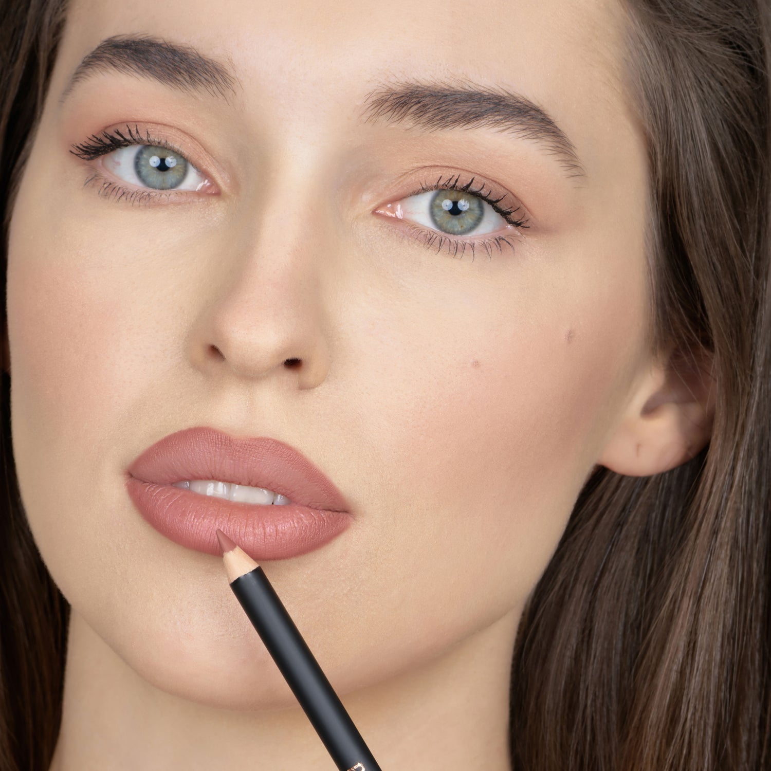 Defining Lip Liner 601 - Gerana