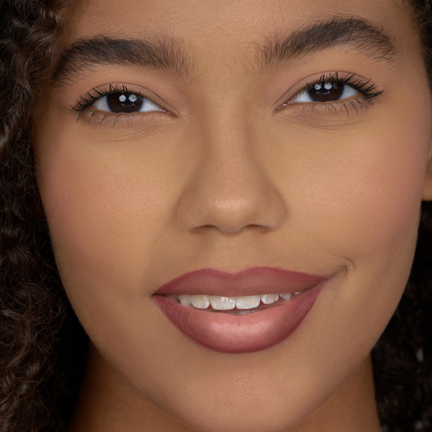 Defining Lip Liner 618 - Chryse