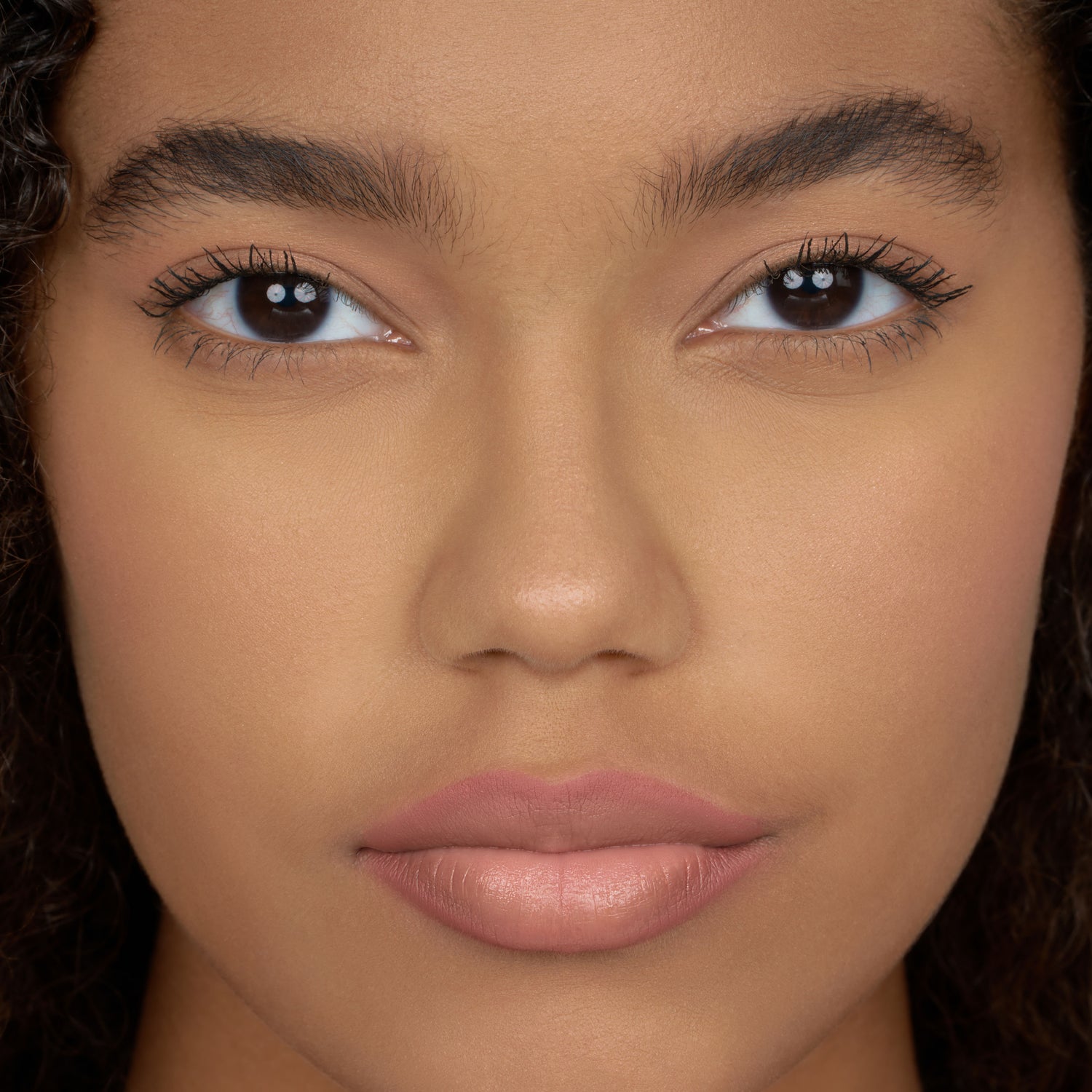 Defining Lip Liner 615 - Scylla