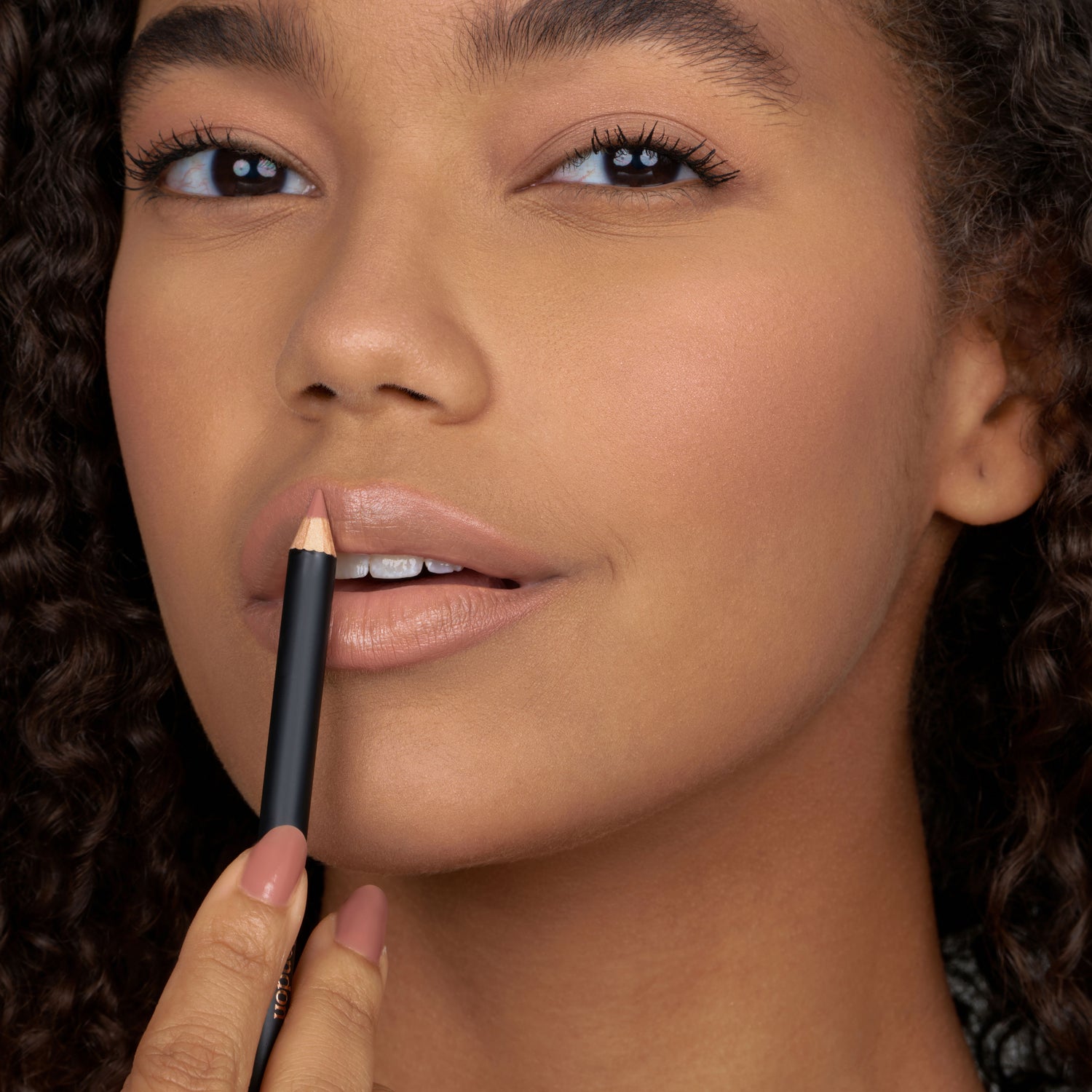 Defining Lip Liner 610 - Orseis