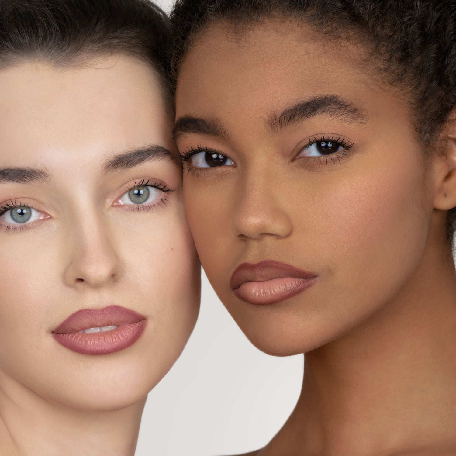Defining Lip Liner 608 - Alexida
