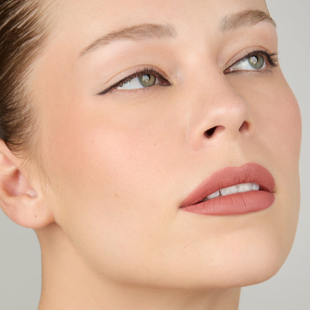 True Kohl Kajal Eyeliner 822 - Black – Pippa of London